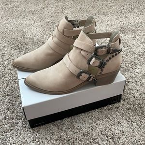 Dolce Vita Spur Booties